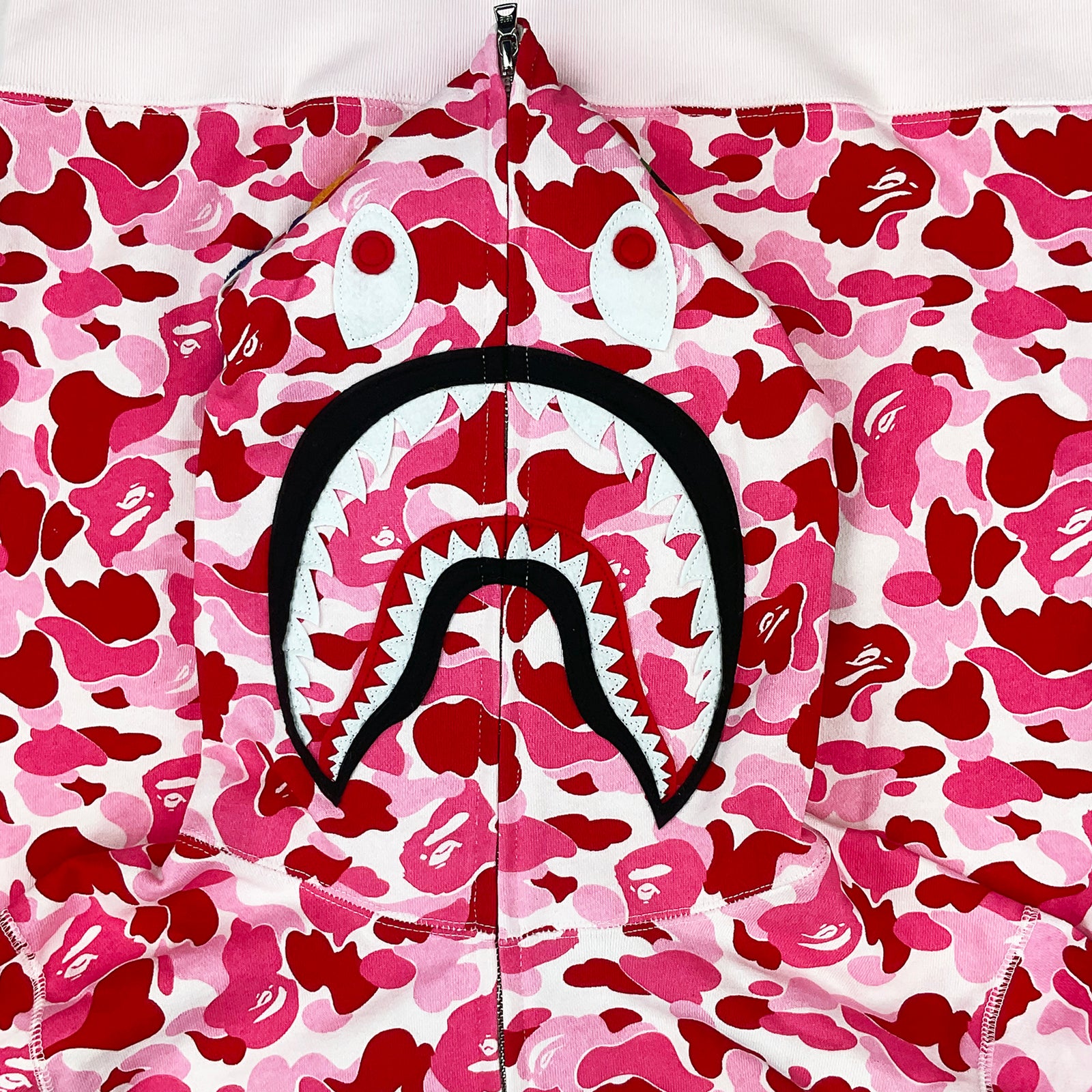 ABC CAMO SHARK WGM HOODIE SWEATSHIRT PINK | A BATHING APE