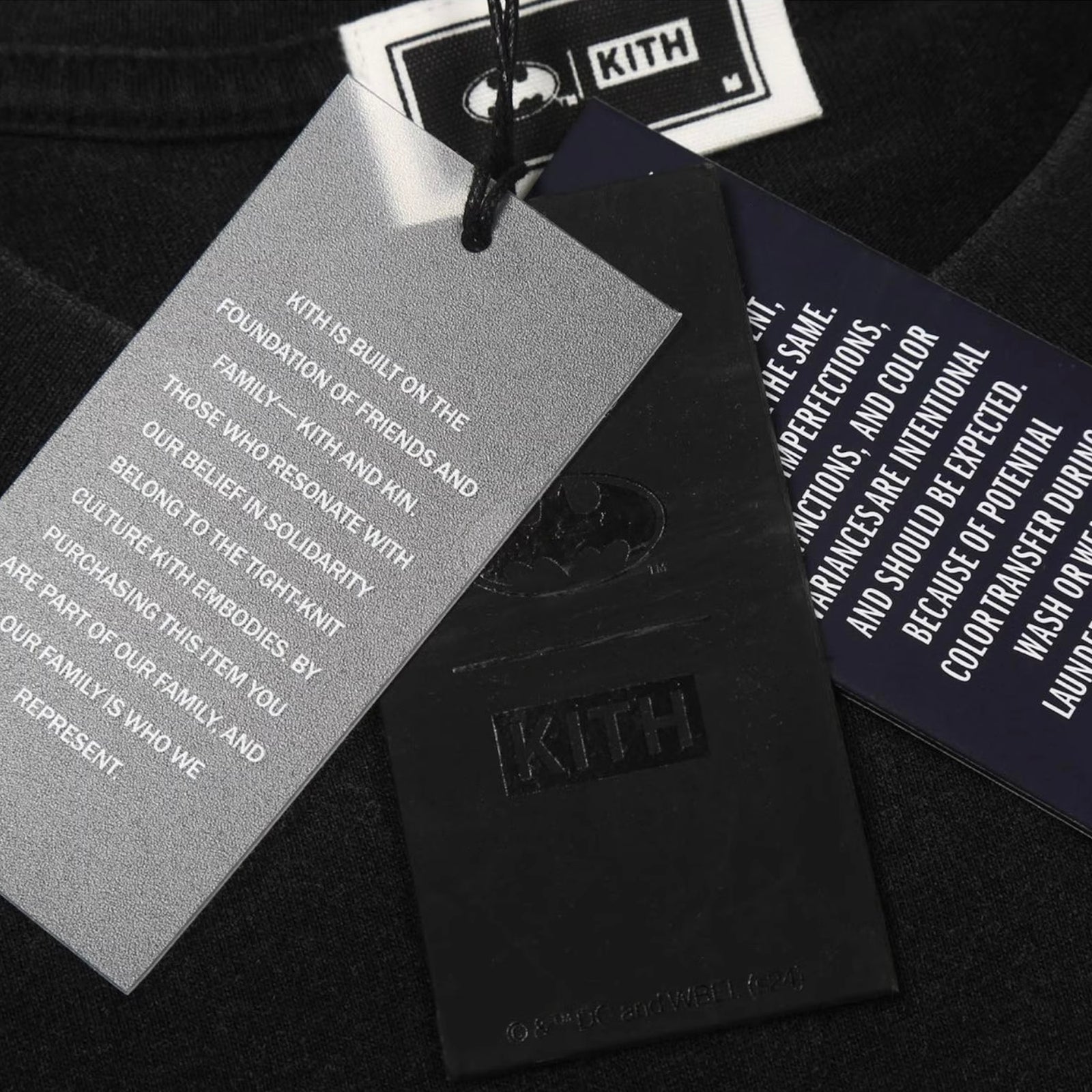 BATMAN DARK KNIGHT INTERNATIONAL VINTAGE T-SHIRT BLACK