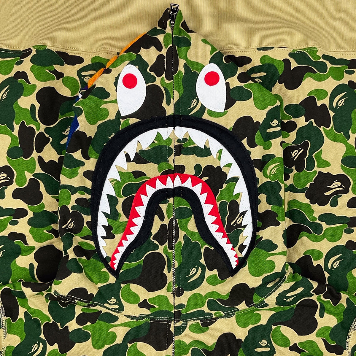 ABC CAMO SHARK WGM HOODIE SWEATSHIRT GREEN | A BATHING APE