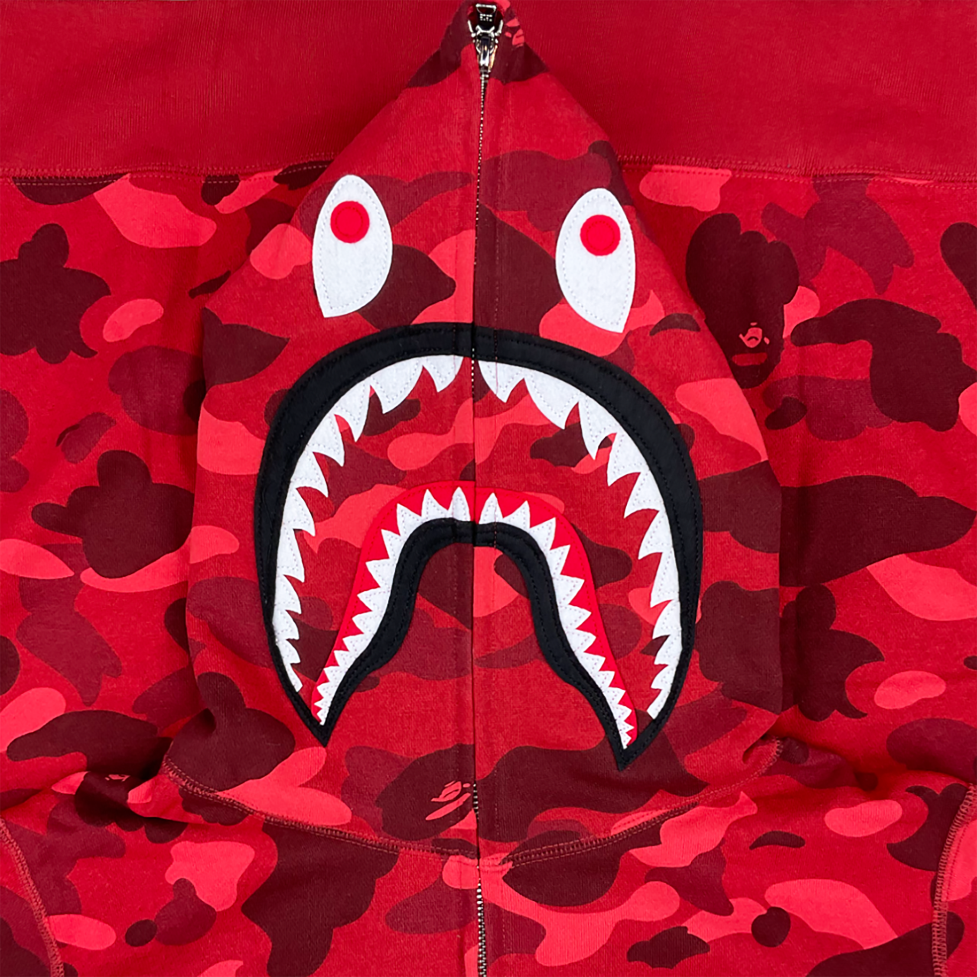 COLOR CAMO SHARK WGM HOODIE SWEATSHIRT RED | A BATHING APE