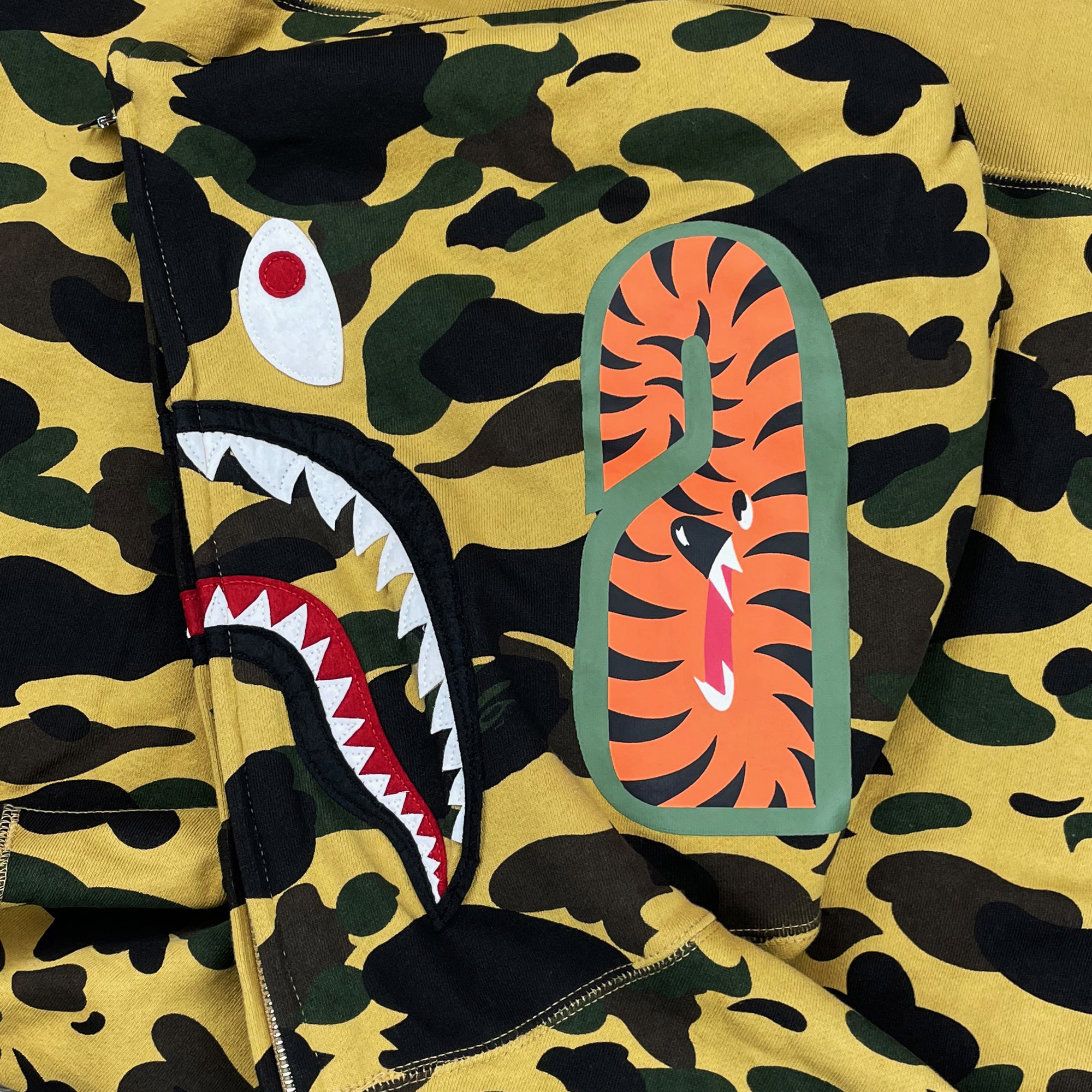 COLOR CAMO SHARK WGM HOODIE SWEATSHIRT YELLOW | A BATHING APE