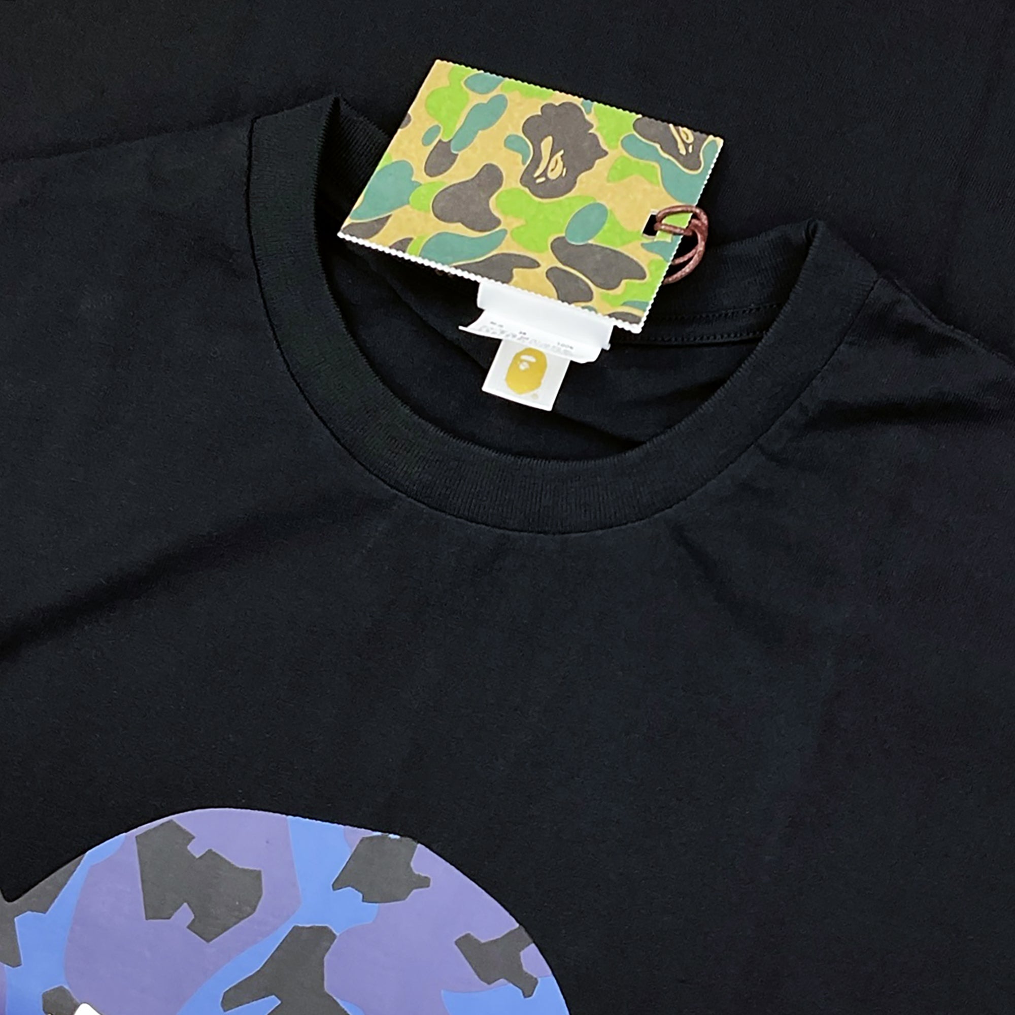 SAND CAMO BIG APE HEAD T-SHIRT BLACK NAVY | A BATHING APE