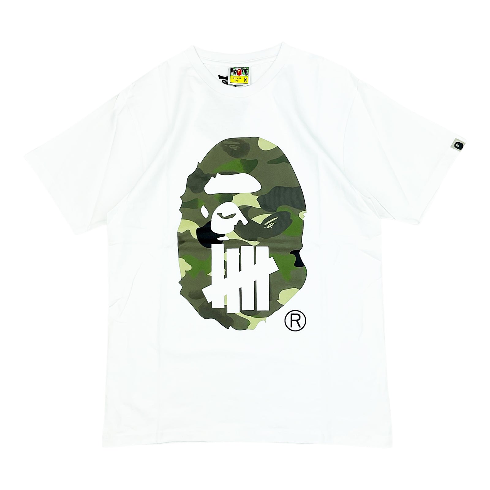 UNDEFEATED CAMO APE HEAD T-SHIRT WHITE | A BATHING APE